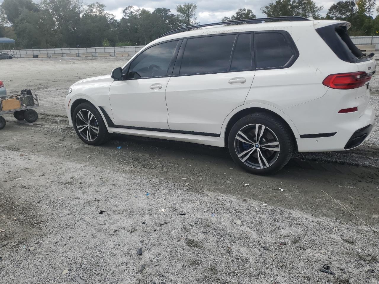 BMW X7 M50I
