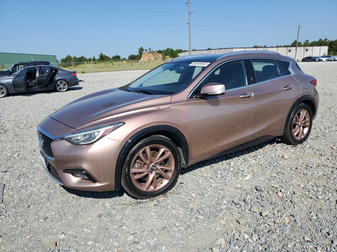 INFINITI QX30 BASE