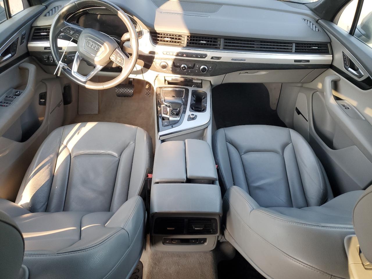 AUDI Q7 PREMIUM PLUS