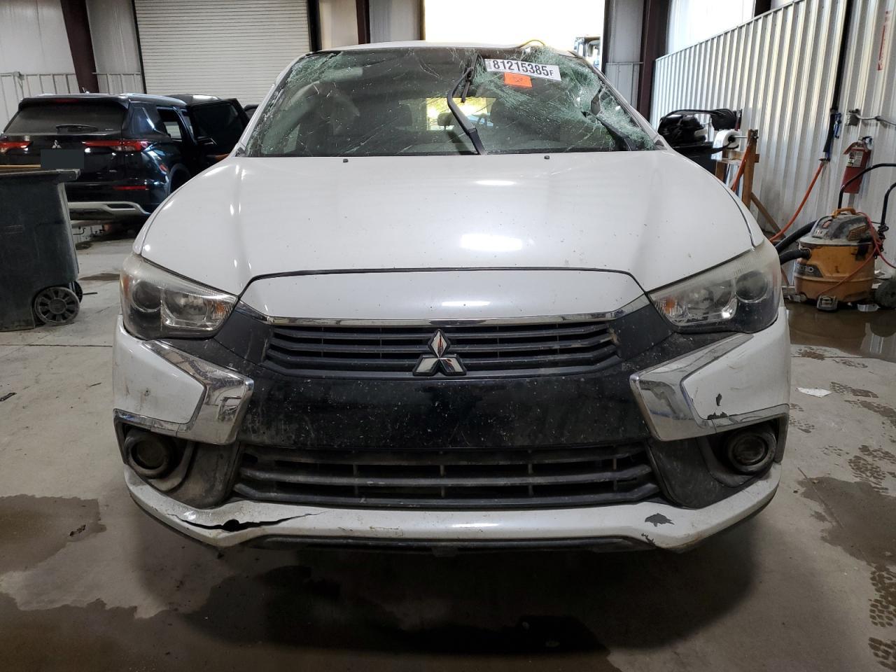 MITSUBISHI OUTLANDER ES