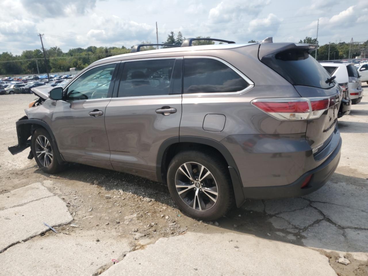TOYOTA HIGHLANDER XLE