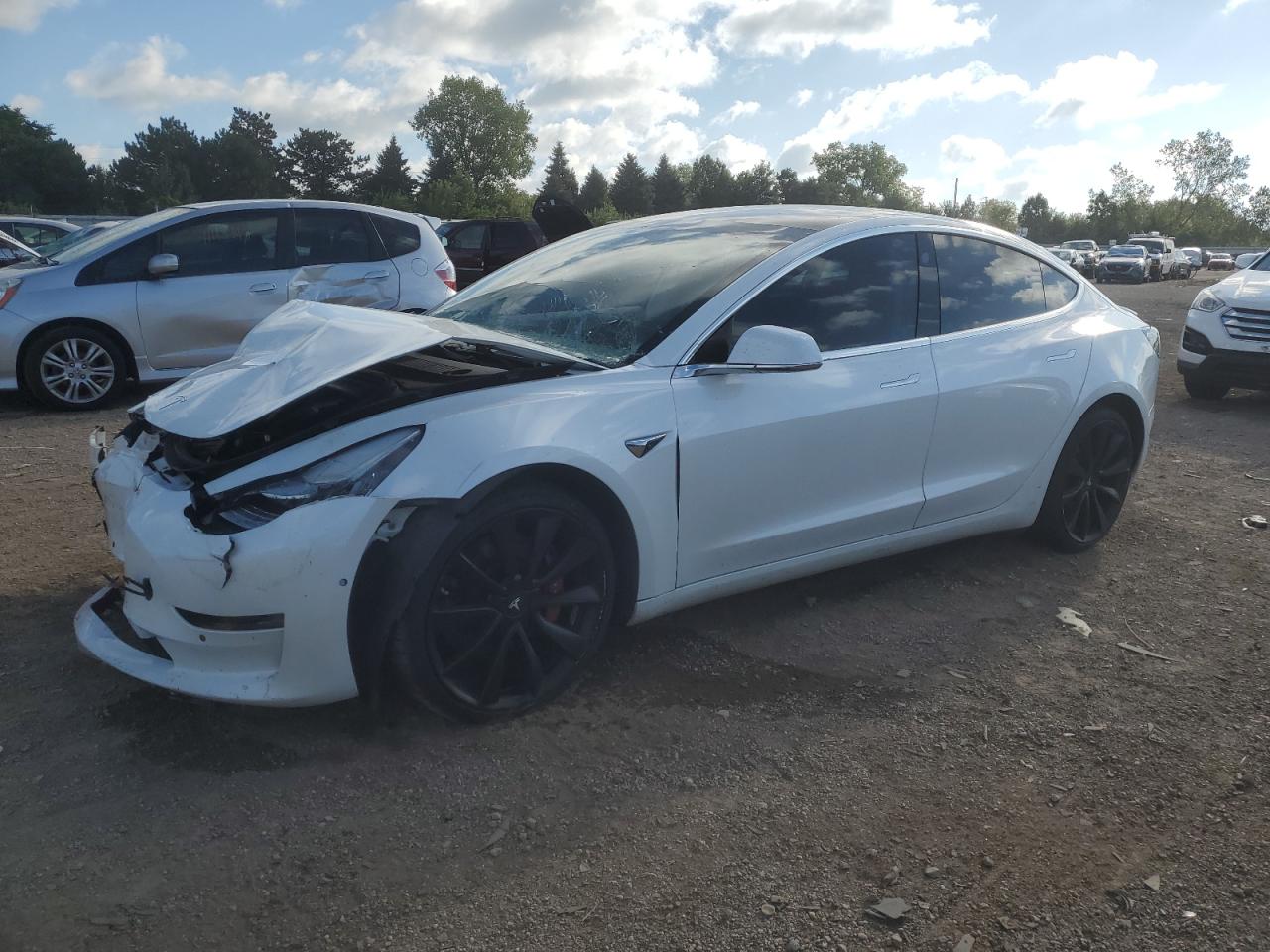 TESLA MODEL 3
