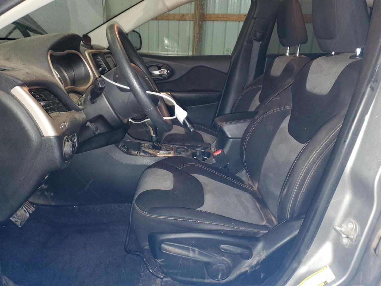 JEEP GRAND CHEROKEE LATITUDE