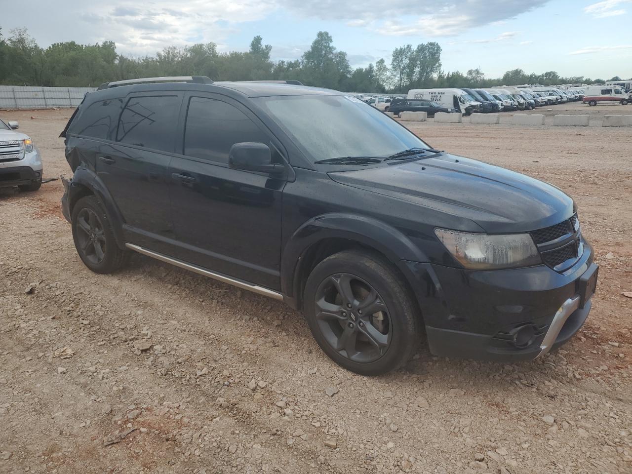 DODGE JOURNEY CROSSROAD