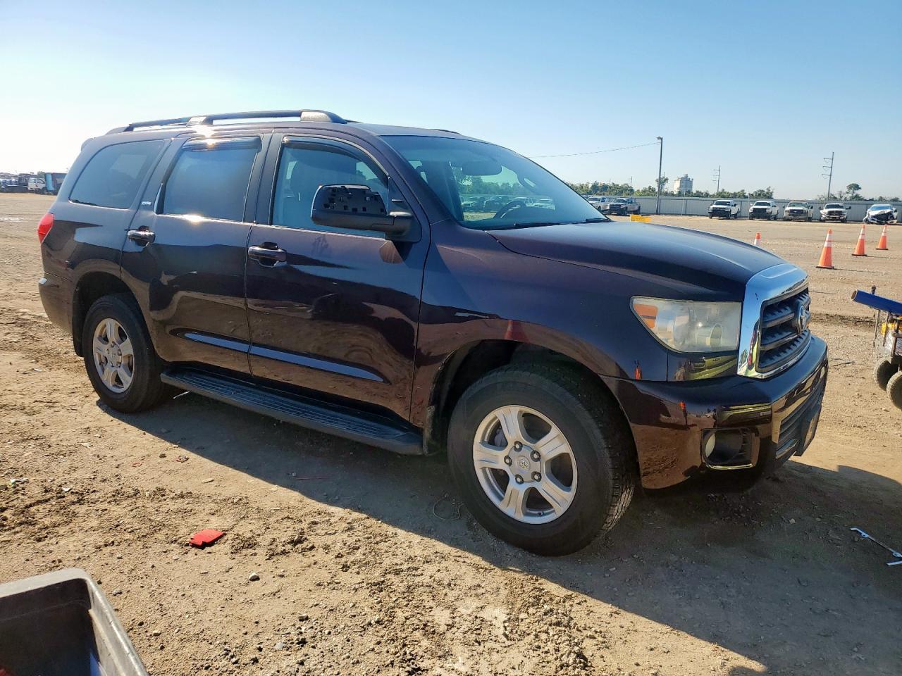 TOYOTA SEQUOIA SR5