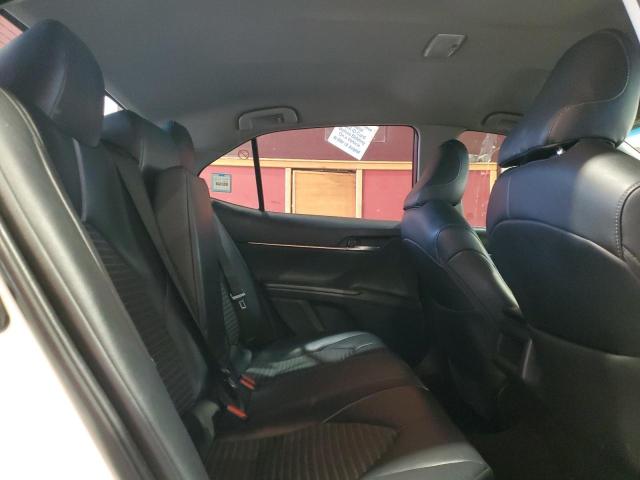 2018 TOYOTA CAMRY L 4T1B11HK5JU136700