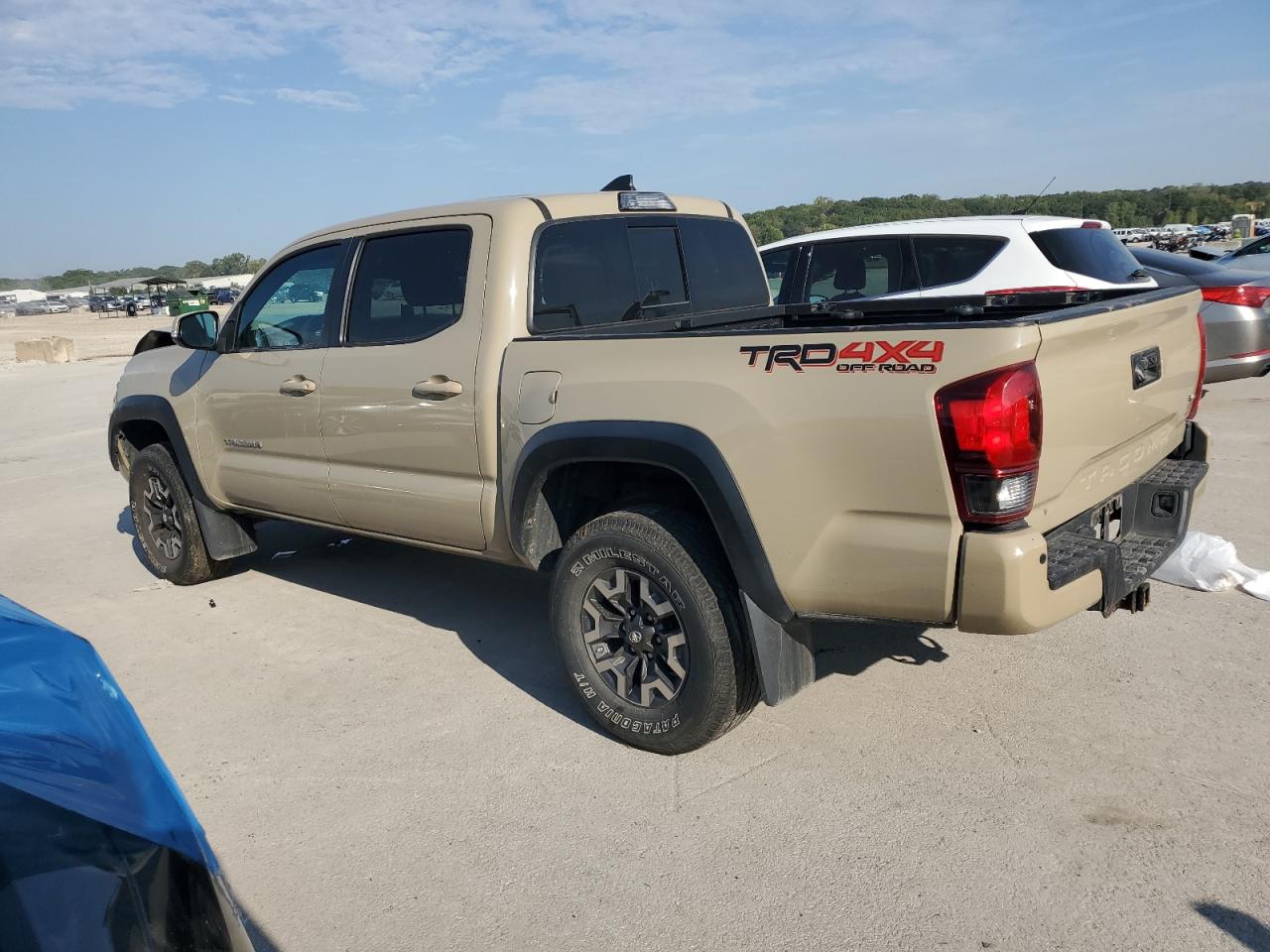 TOYOTA TACOMA DOUBLE CAB