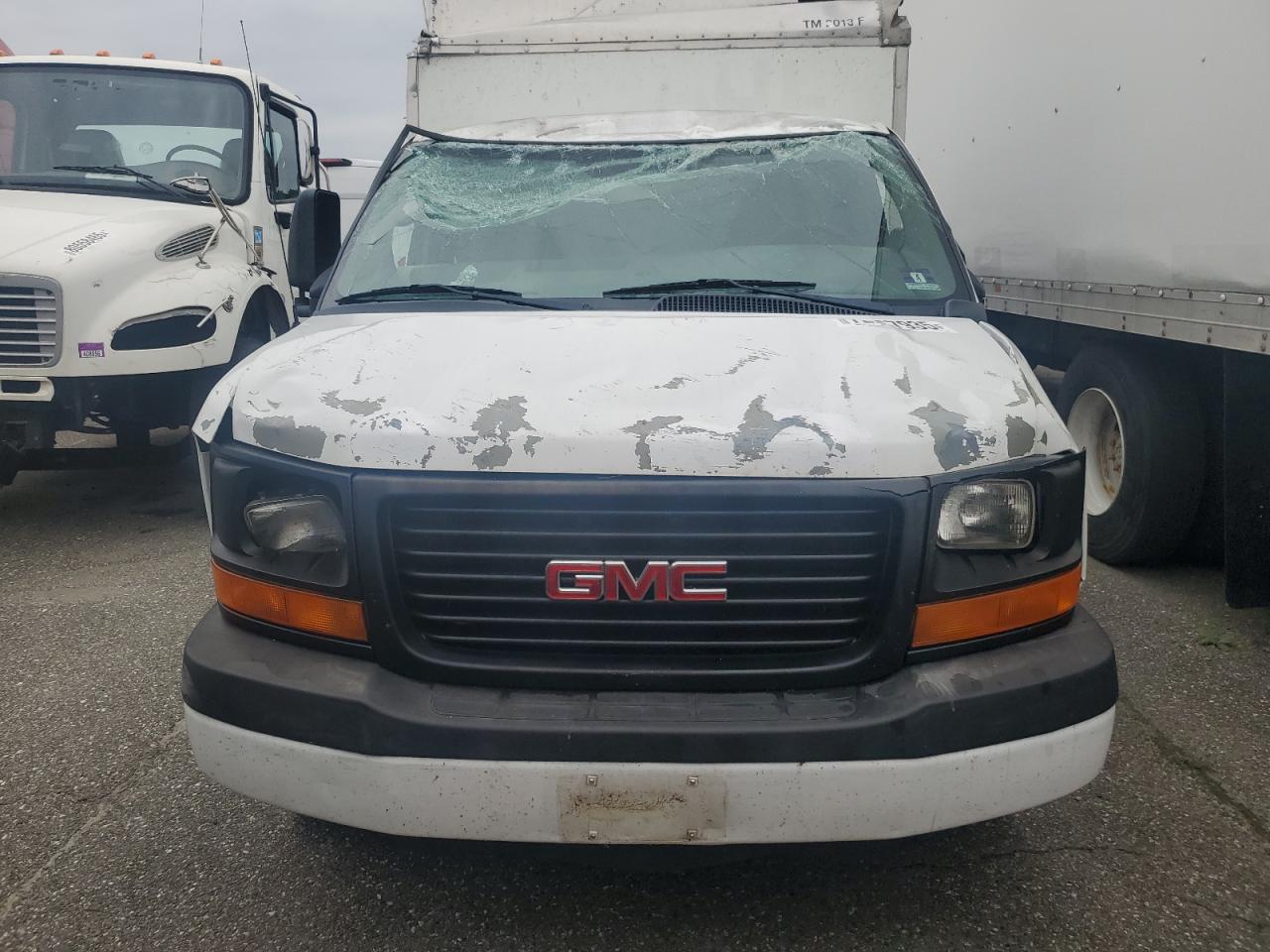 GMC SAVANA CUTAWAY G3500