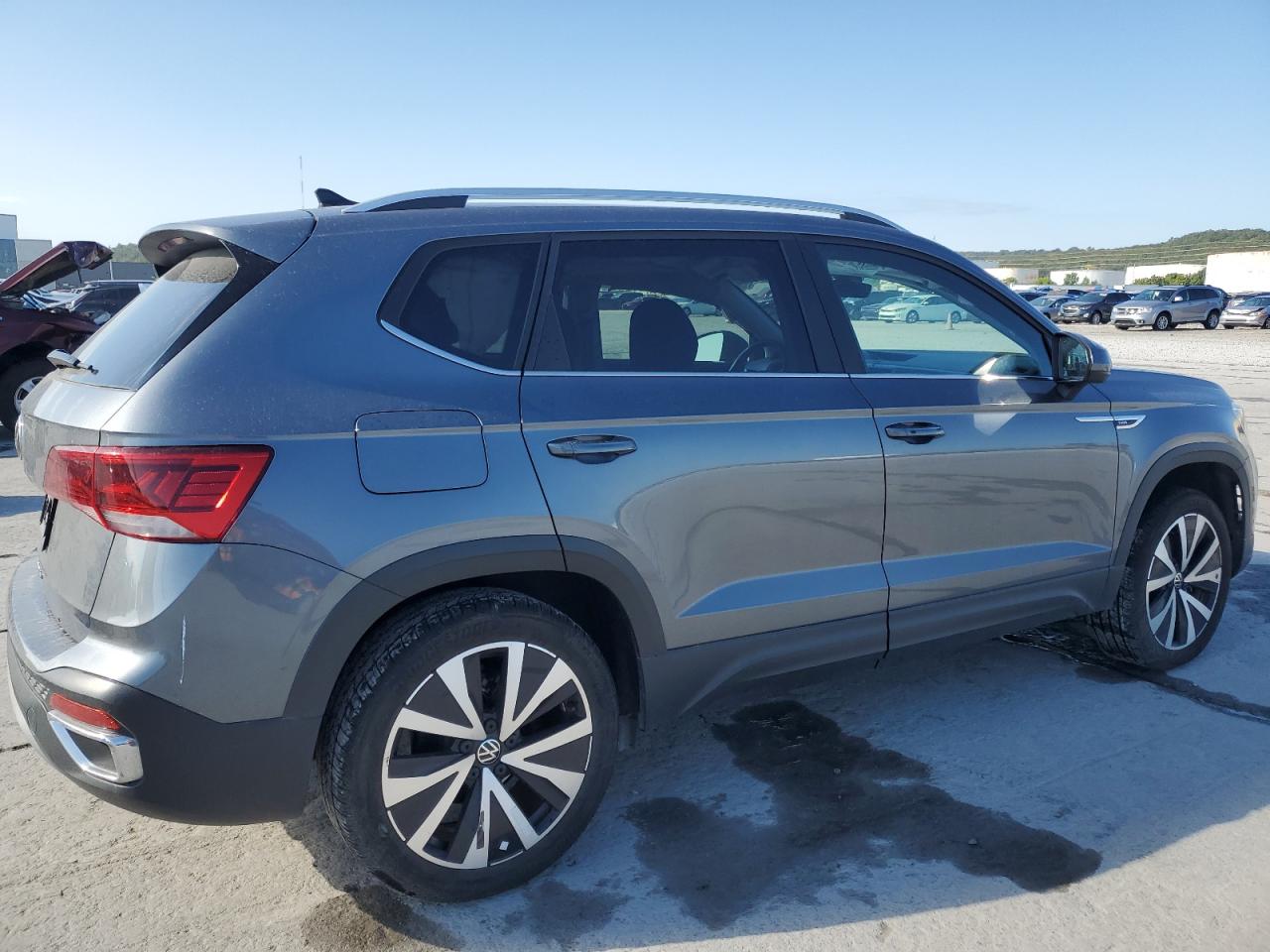 VOLKSWAGEN TAOS SE