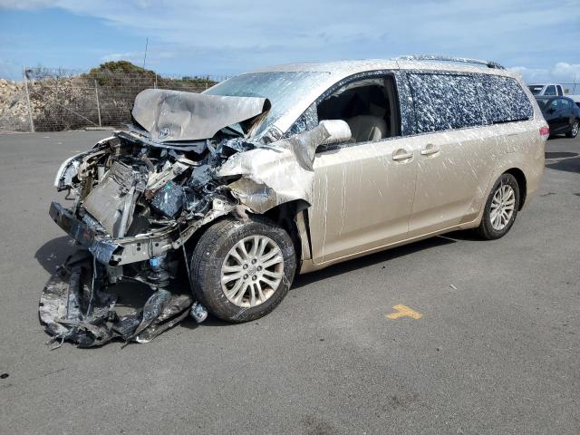 Global Auto Auctions: 2013 TOYOTA SIENNA XLE