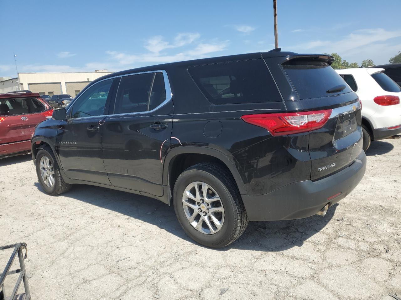 CHEVROLET TRAVERSE LS