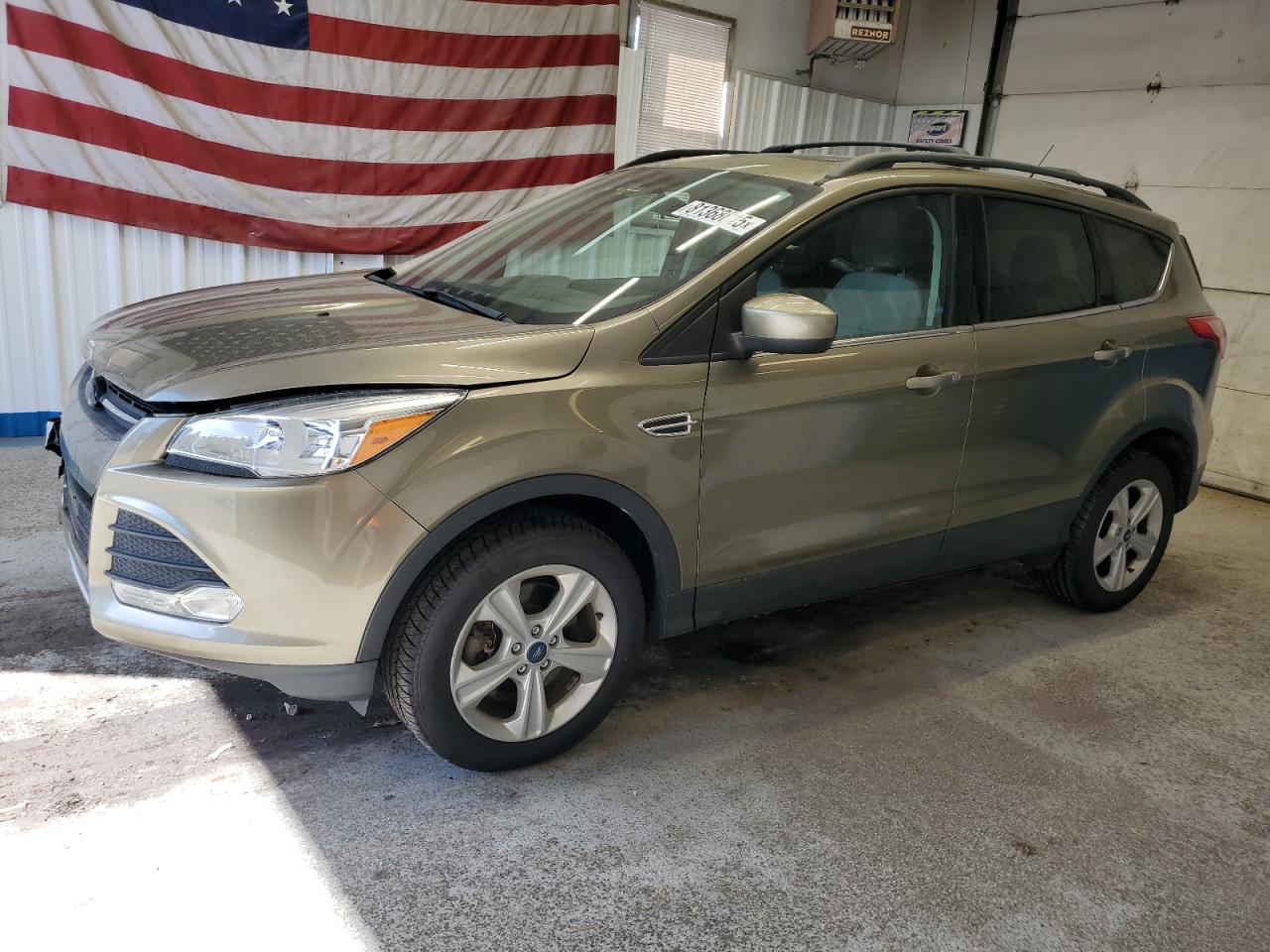 FORD ESCAPE SE