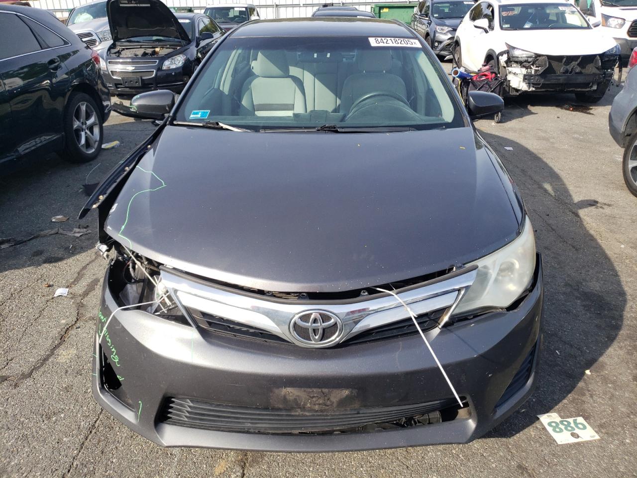 TOYOTA CAMRY BASE