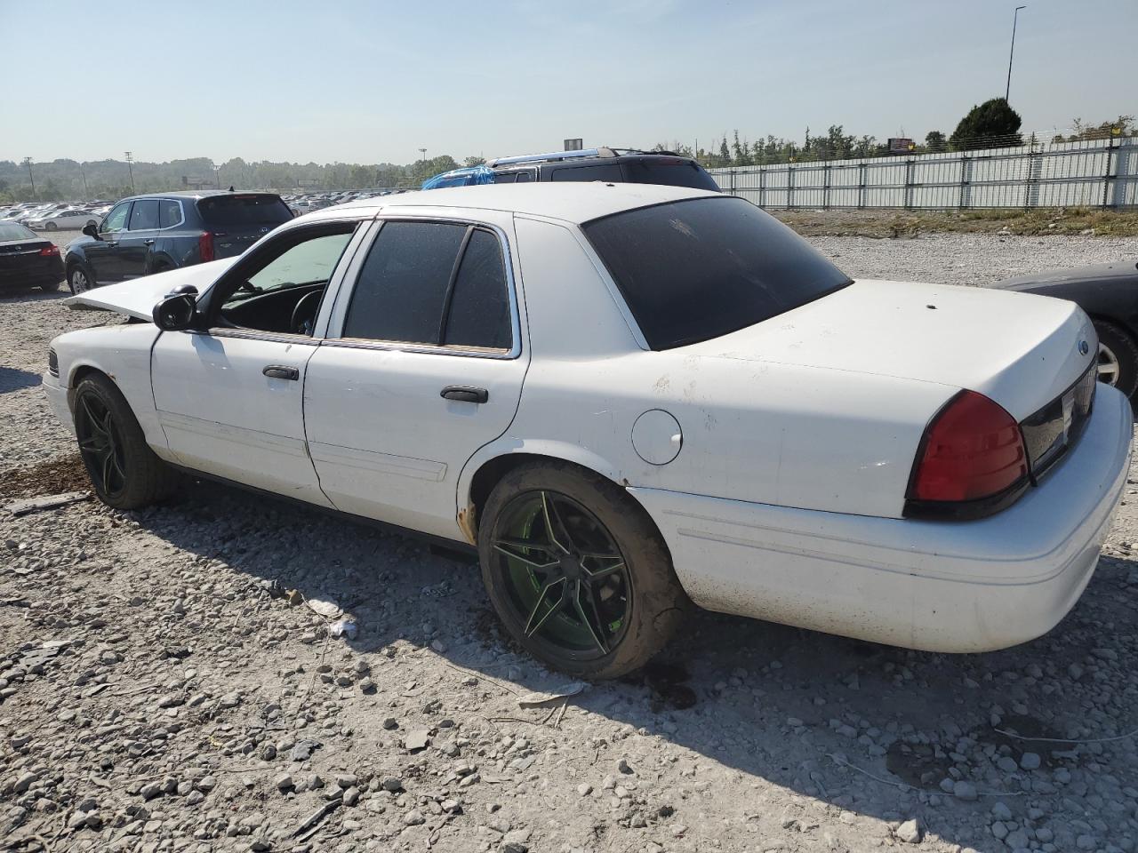 FORD CROWN VICTORIA POLICE INTERCEPTOR