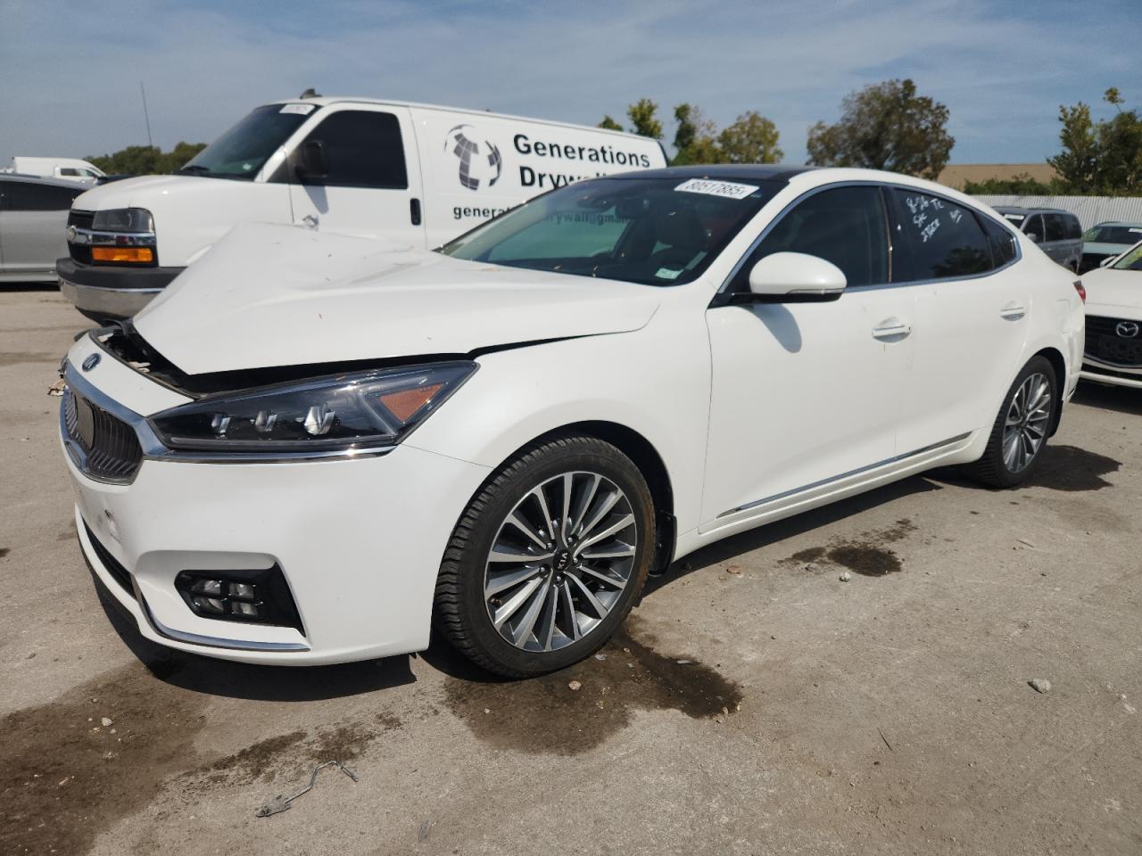 KIA CADENZA PREMIUM