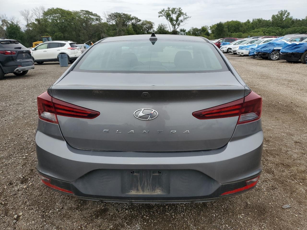 HYUNDAI ELANTRA SEL