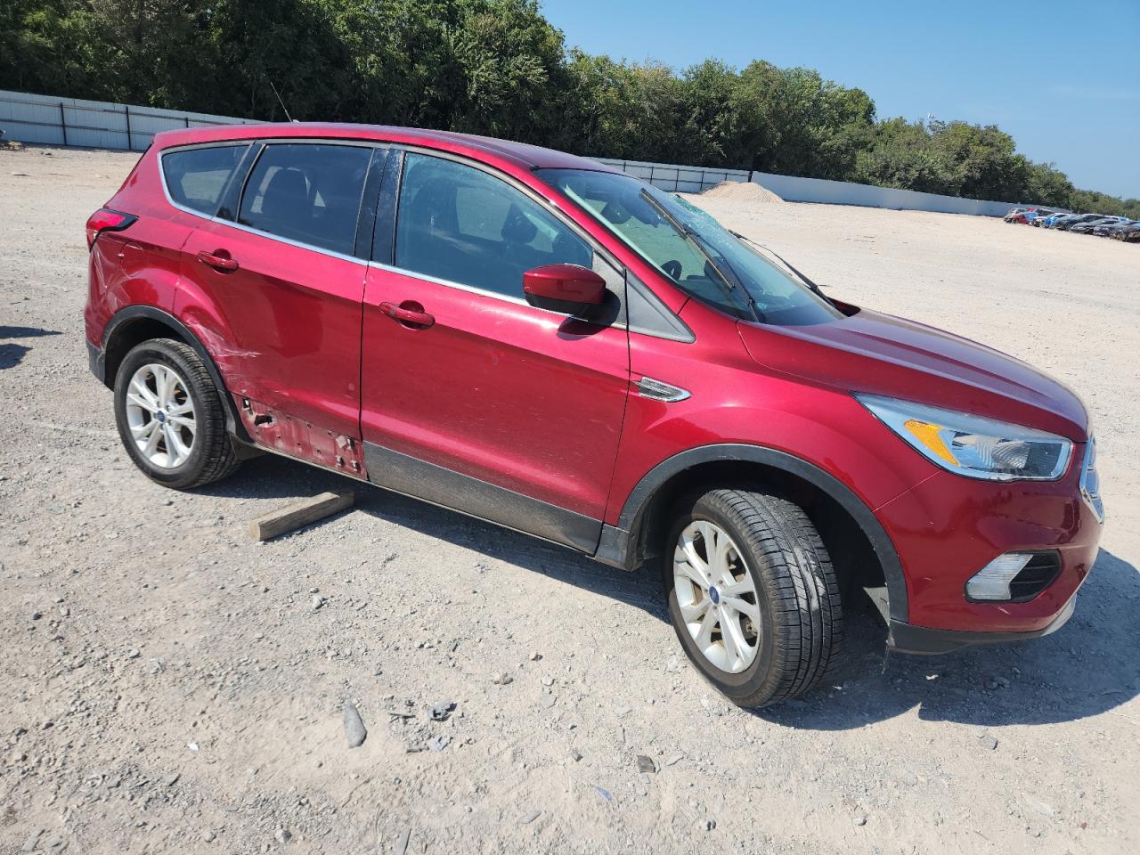 FORD ESCAPE SE