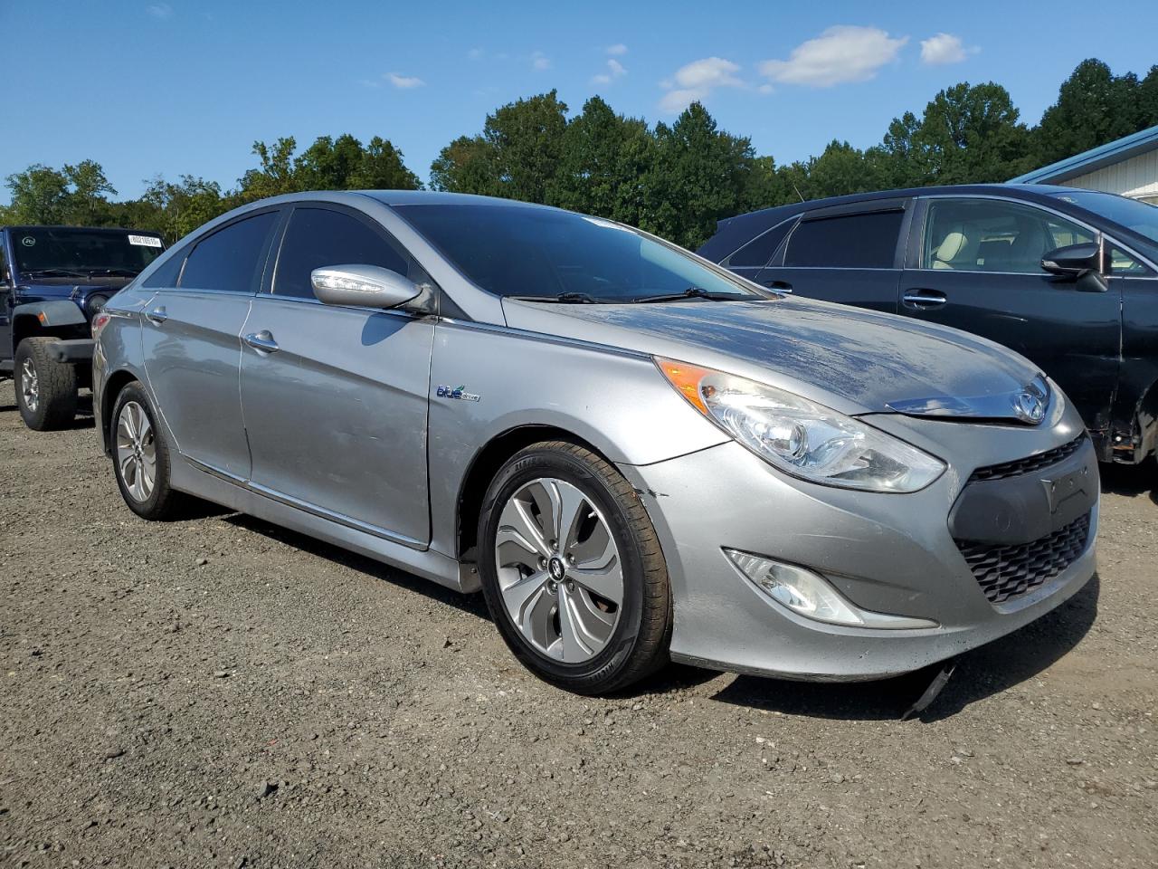 HYUNDAI SONATA HYBRID