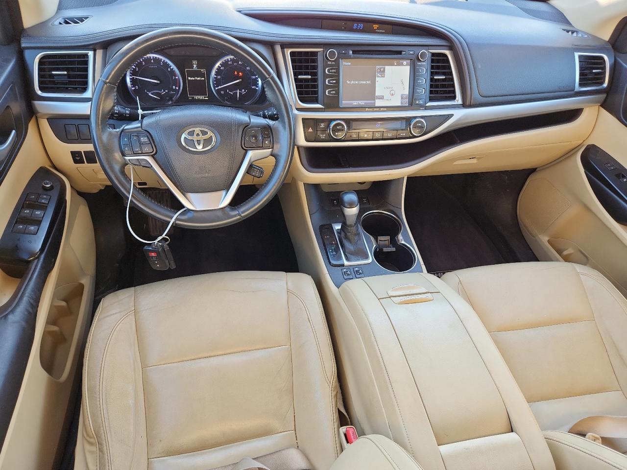 TOYOTA HIGHLANDER XLE