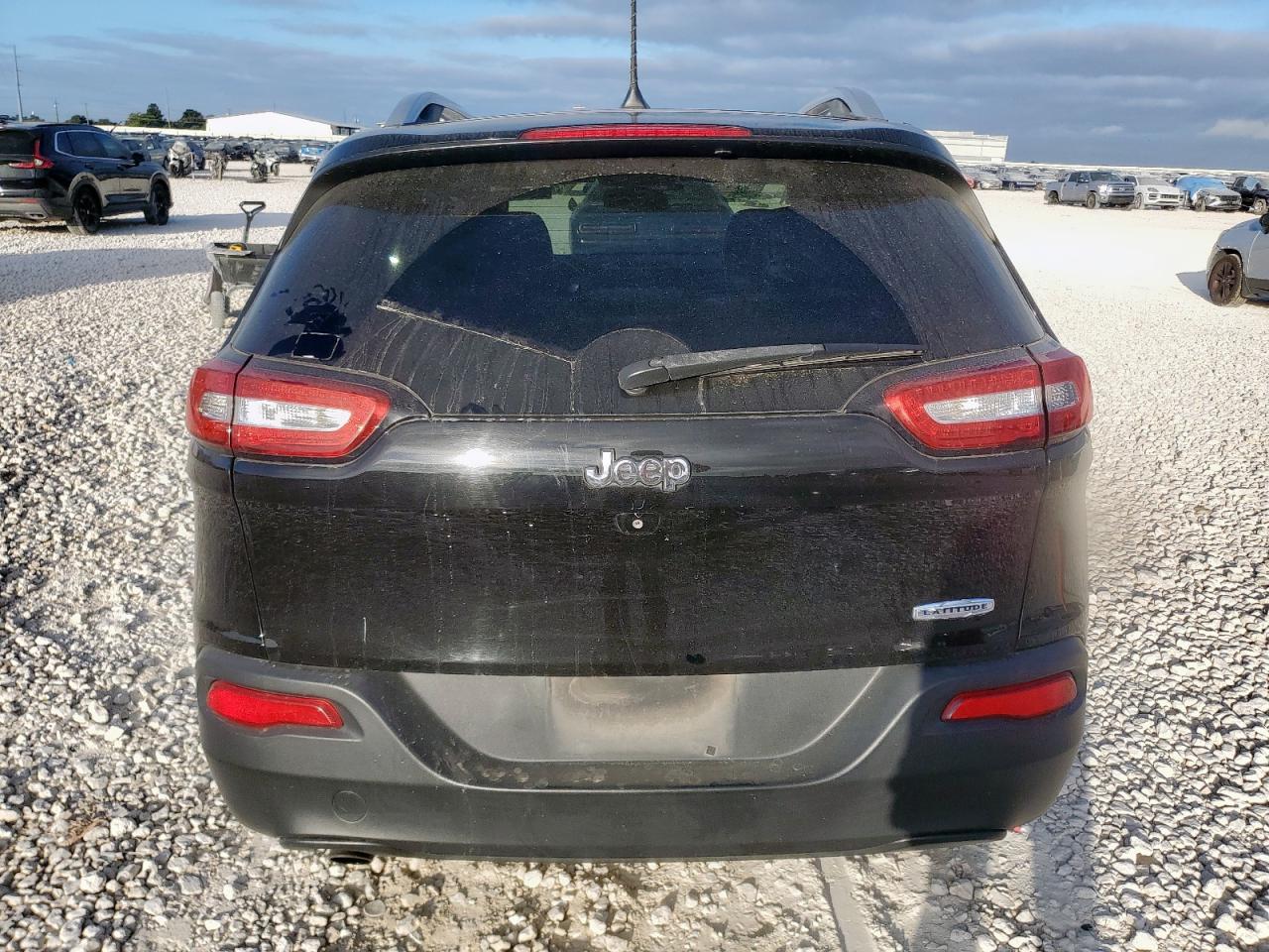 JEEP GRAND CHEROKEE LATITUDE PLUS