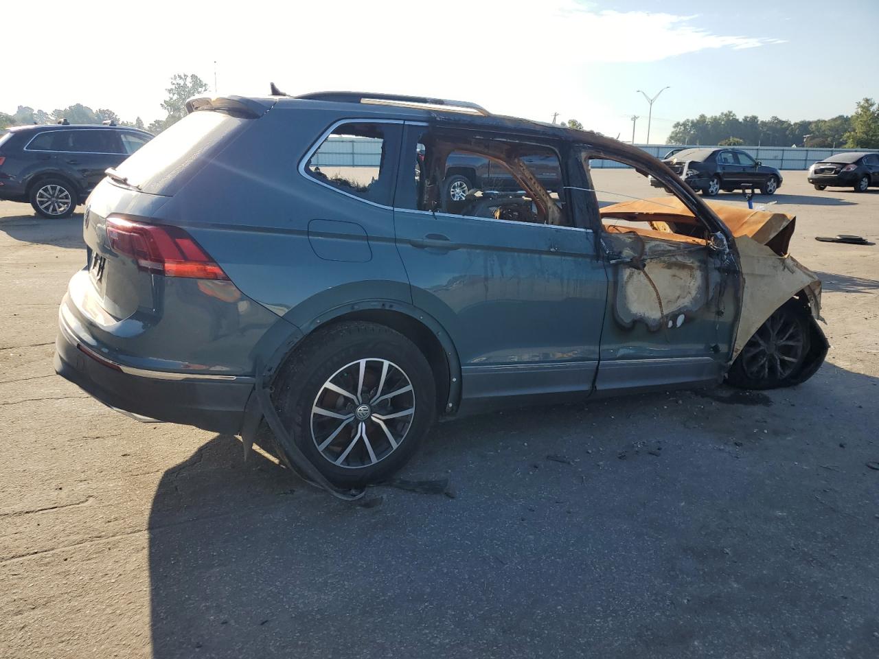 VOLKSWAGEN TIGUAN SE