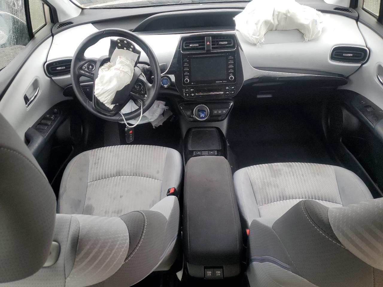 TOYOTA PRIUS PRIME LE