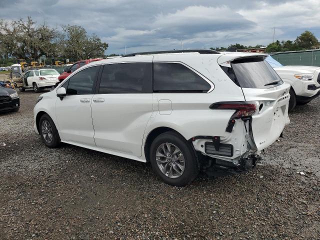 2025 TOYOTA SIENNA XLE 5TDYRKEC6SS240824