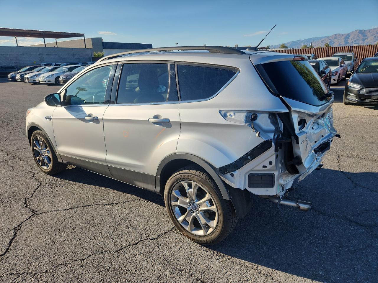 FORD ESCAPE SE