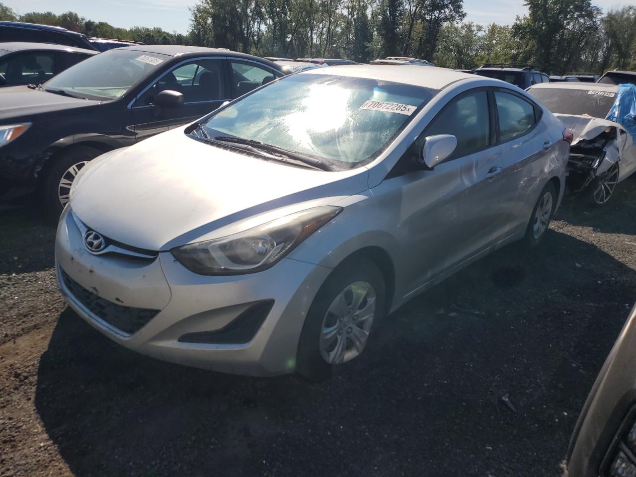 HYUNDAI ELANTRA SE
