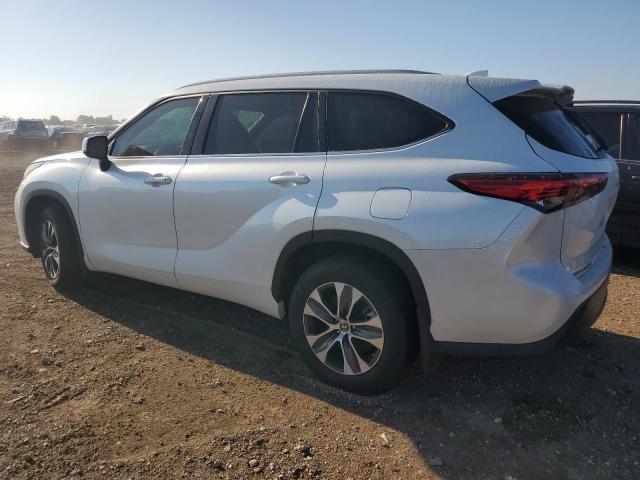 2022 TOYOTA HIGHLANDER XLE 5TDGZRBH9NS586665