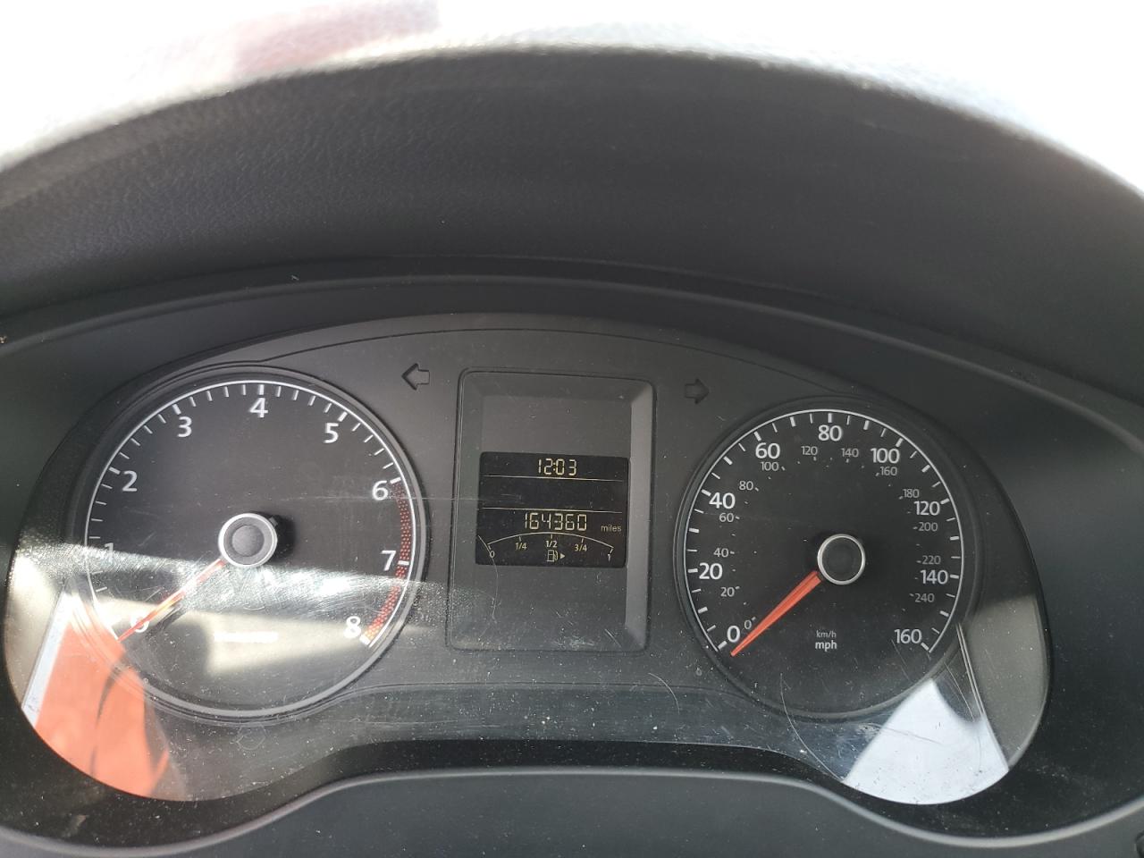 VOLKSWAGEN JETTA BASE