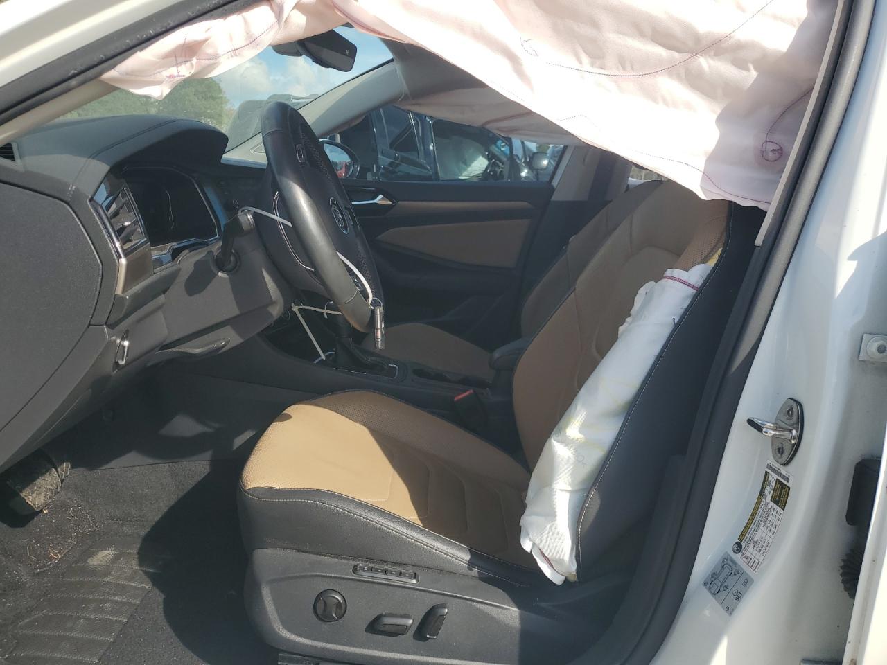 VOLKSWAGEN JETTA SEL PREMIUM