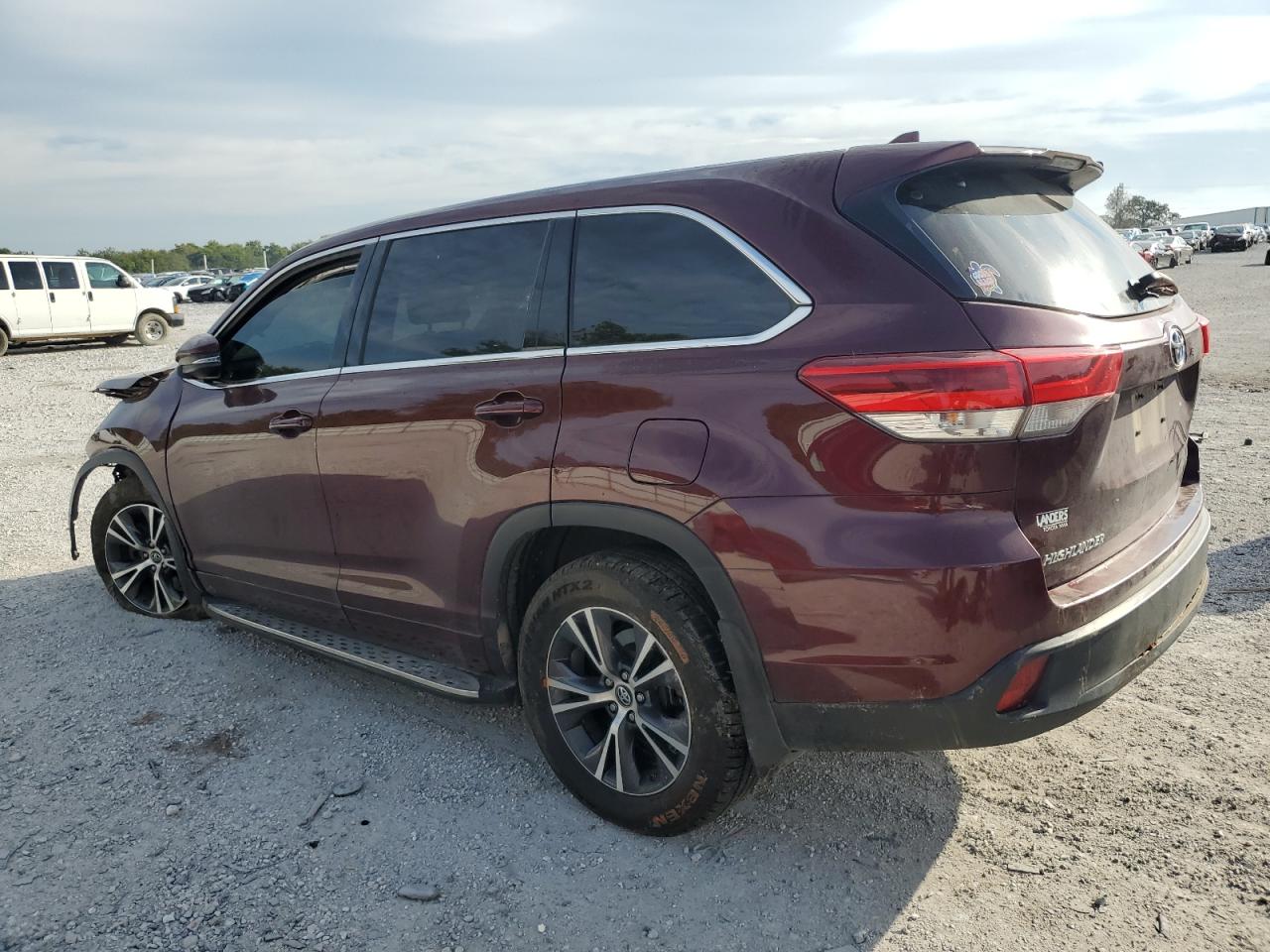 TOYOTA HIGHLANDER LE