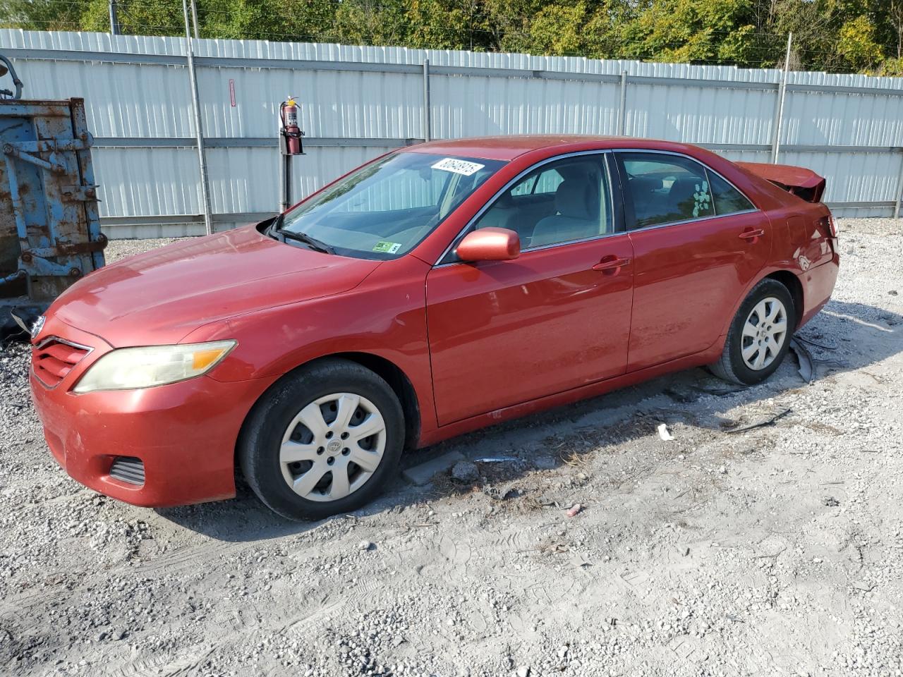 TOYOTA CAMRY BASE