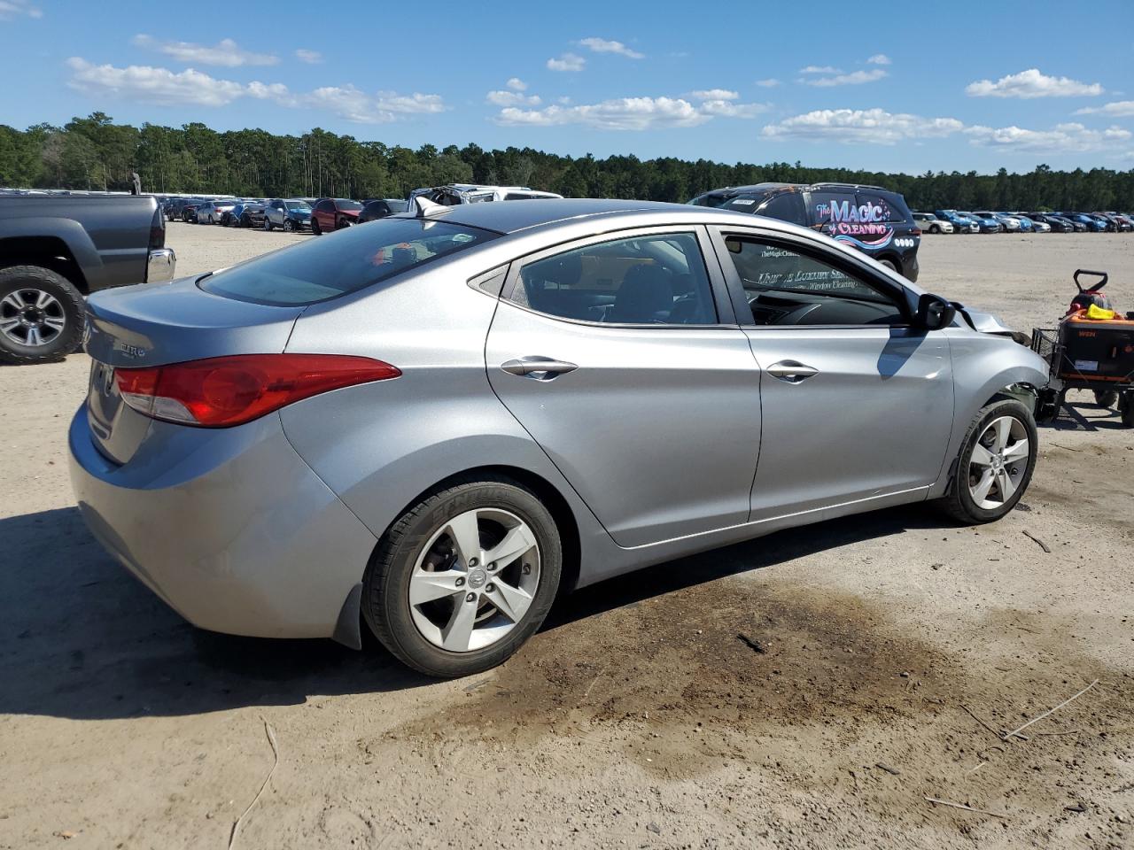 HYUNDAI ELANTRA GLS