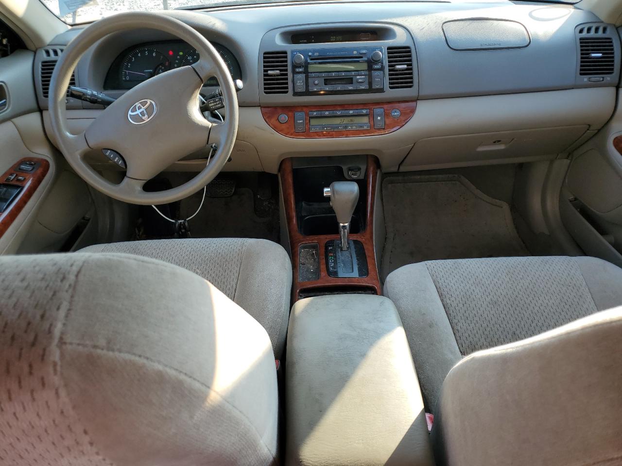 Lot #3309254616 2004 TOYOTA CAMRY LE