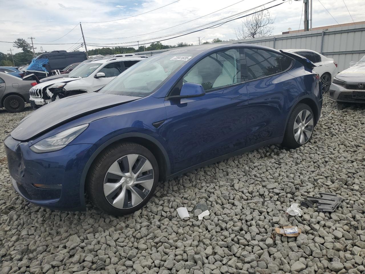 TESLA MODEL Y