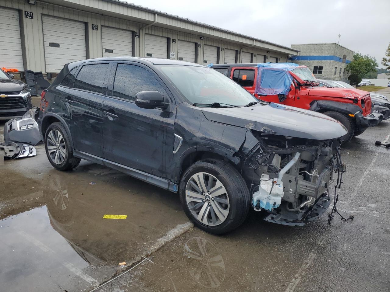 MITSUBISHI OUTLANDER SE
