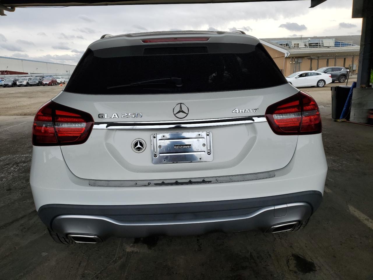 MERCEDES-BENZ GLA-CLASS 250 4MATIC