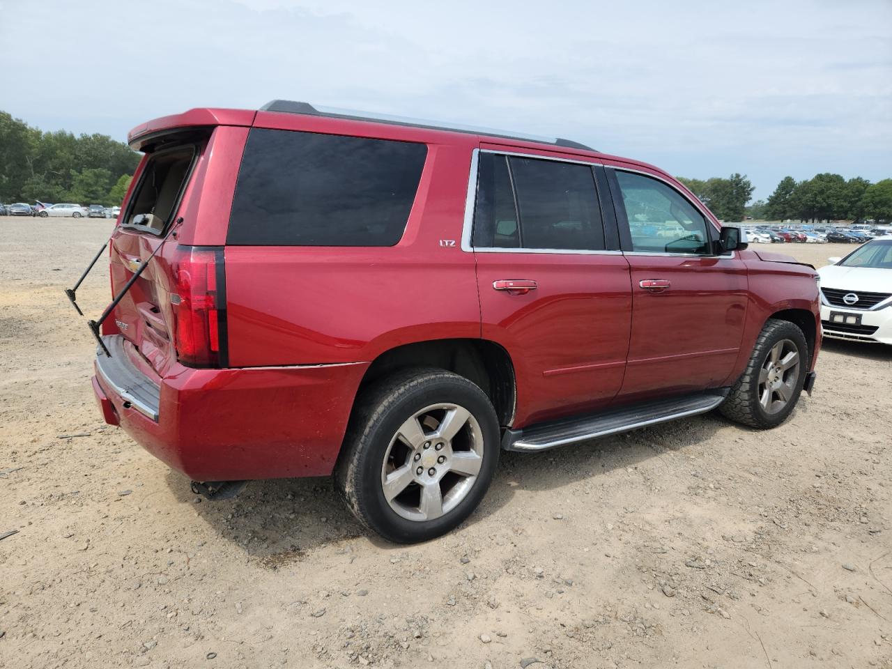 CHEVROLET TAHOE C1500 LTZ