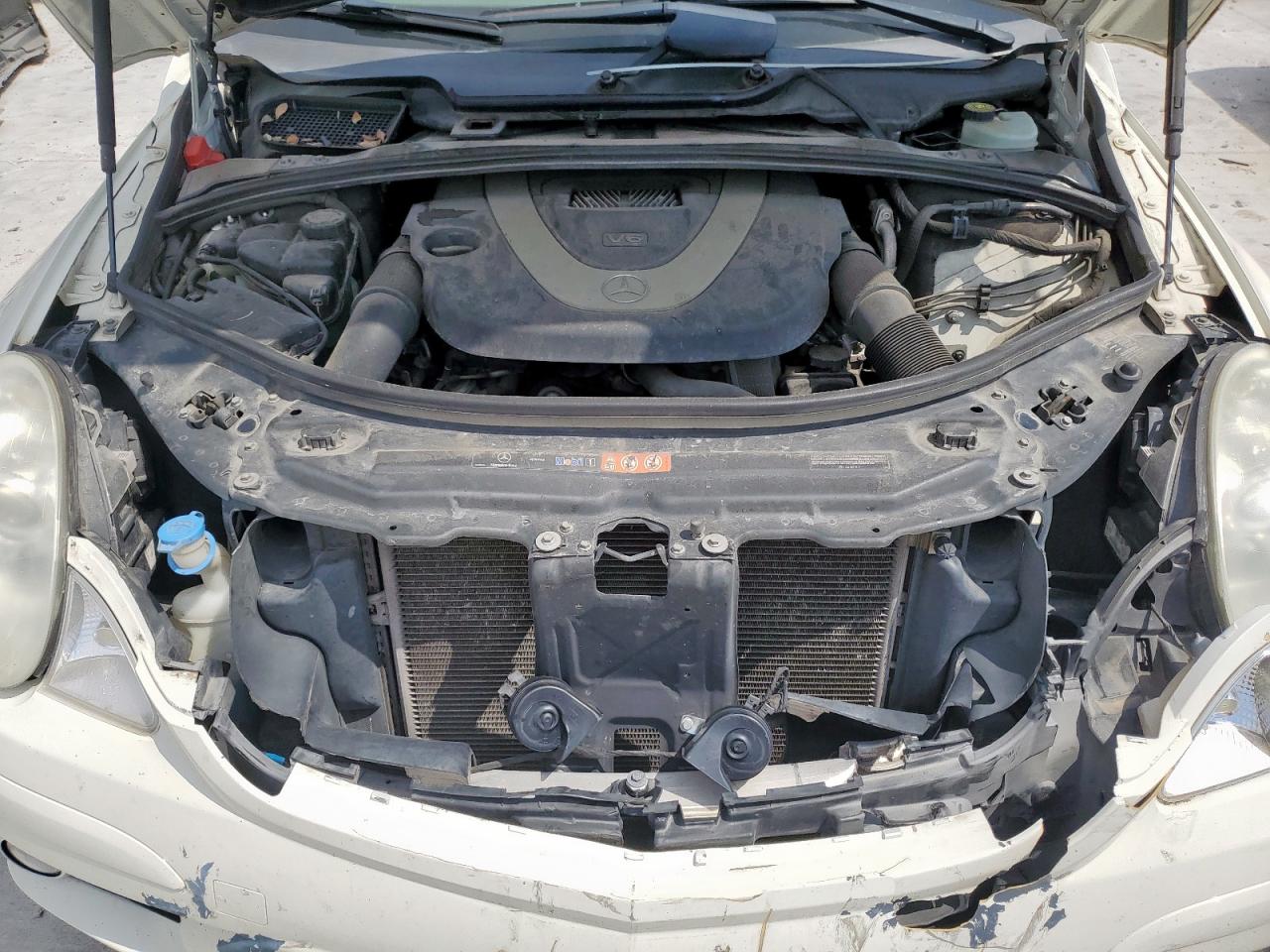 MERCEDES-BENZ R-CLASS 350 4MATIC