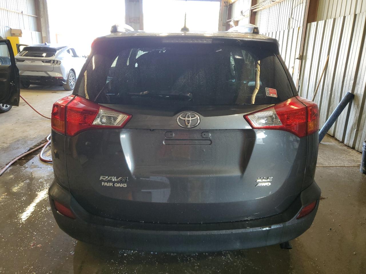 TOYOTA RAV4 XLE