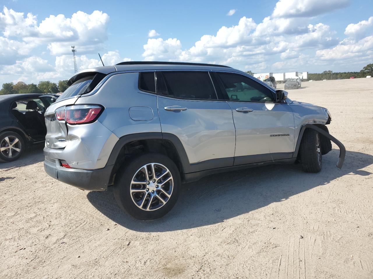JEEP COMPASS LATITUDE