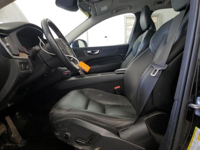 2021 VOLVO XC60 T5 MO YV4102DKXM1854633