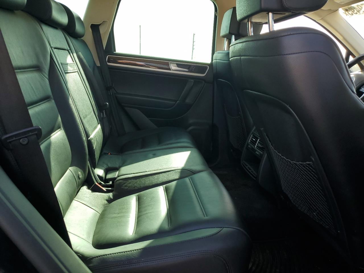 Lot #3310359032 2016 VOLKSWAGEN TOUAREG SP