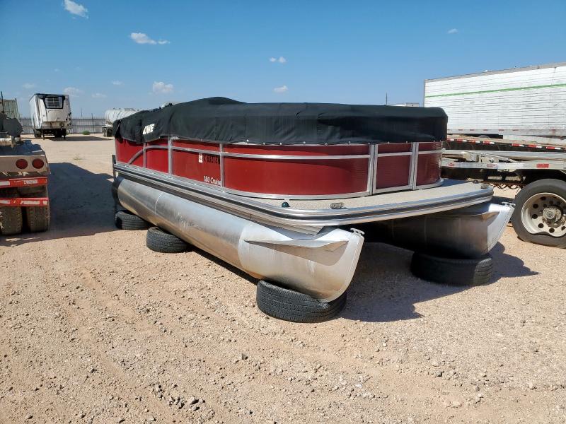 Global Auto Auctions: 2019 LOWE BOAT