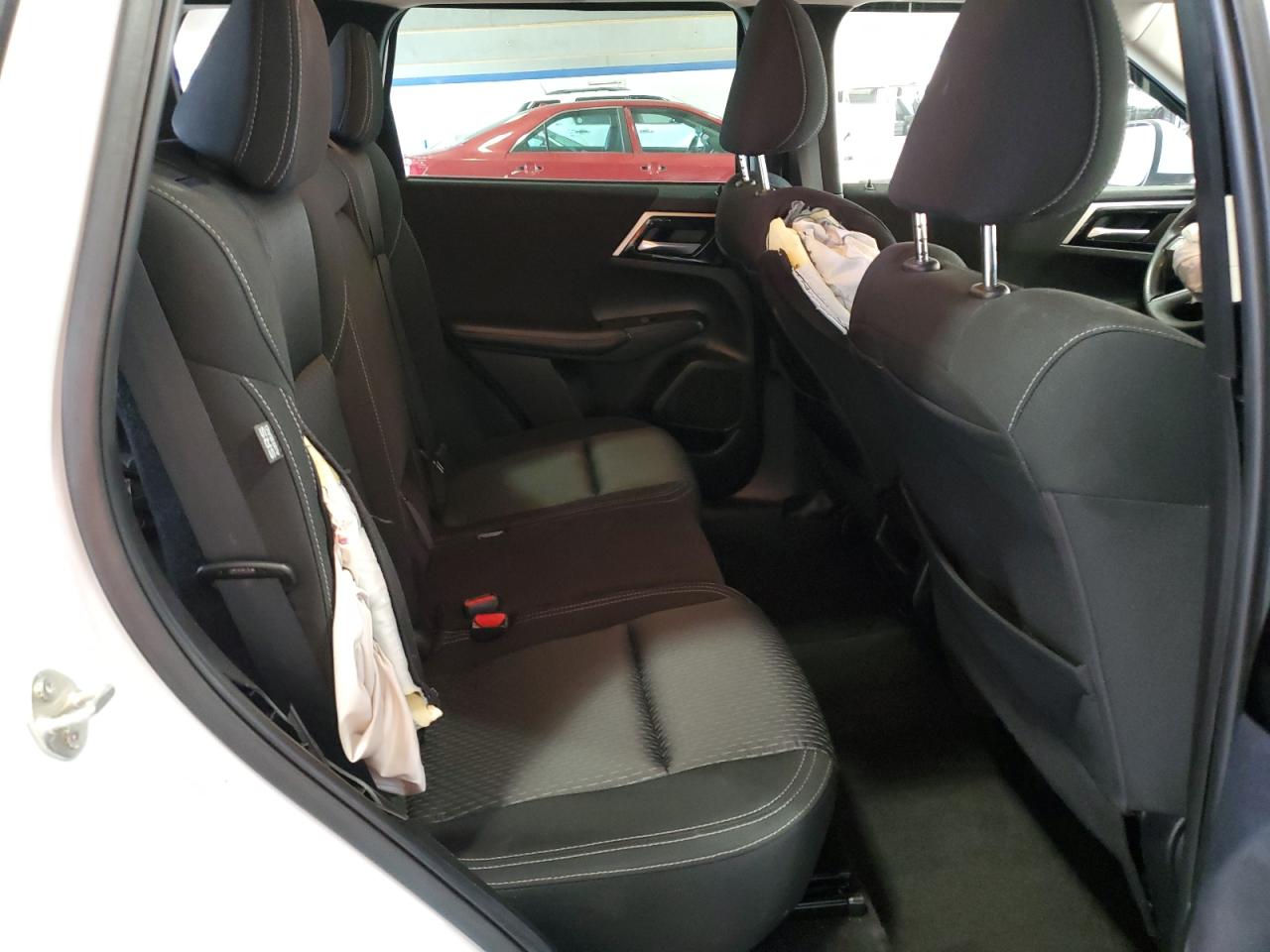 MITSUBISHI OUTLANDER ES