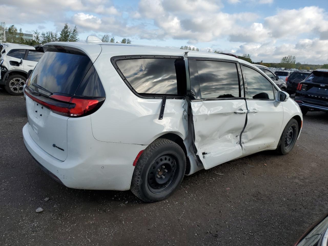 CHRYSLER PACIFICA HYBRID LIMITED
