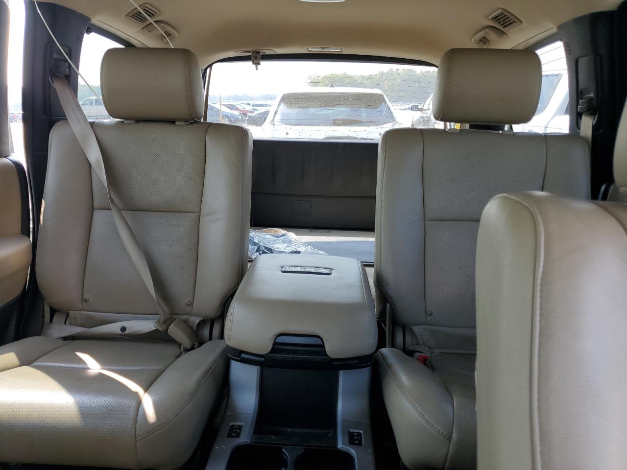 TOYOTA SEQUOIA PLATINUM