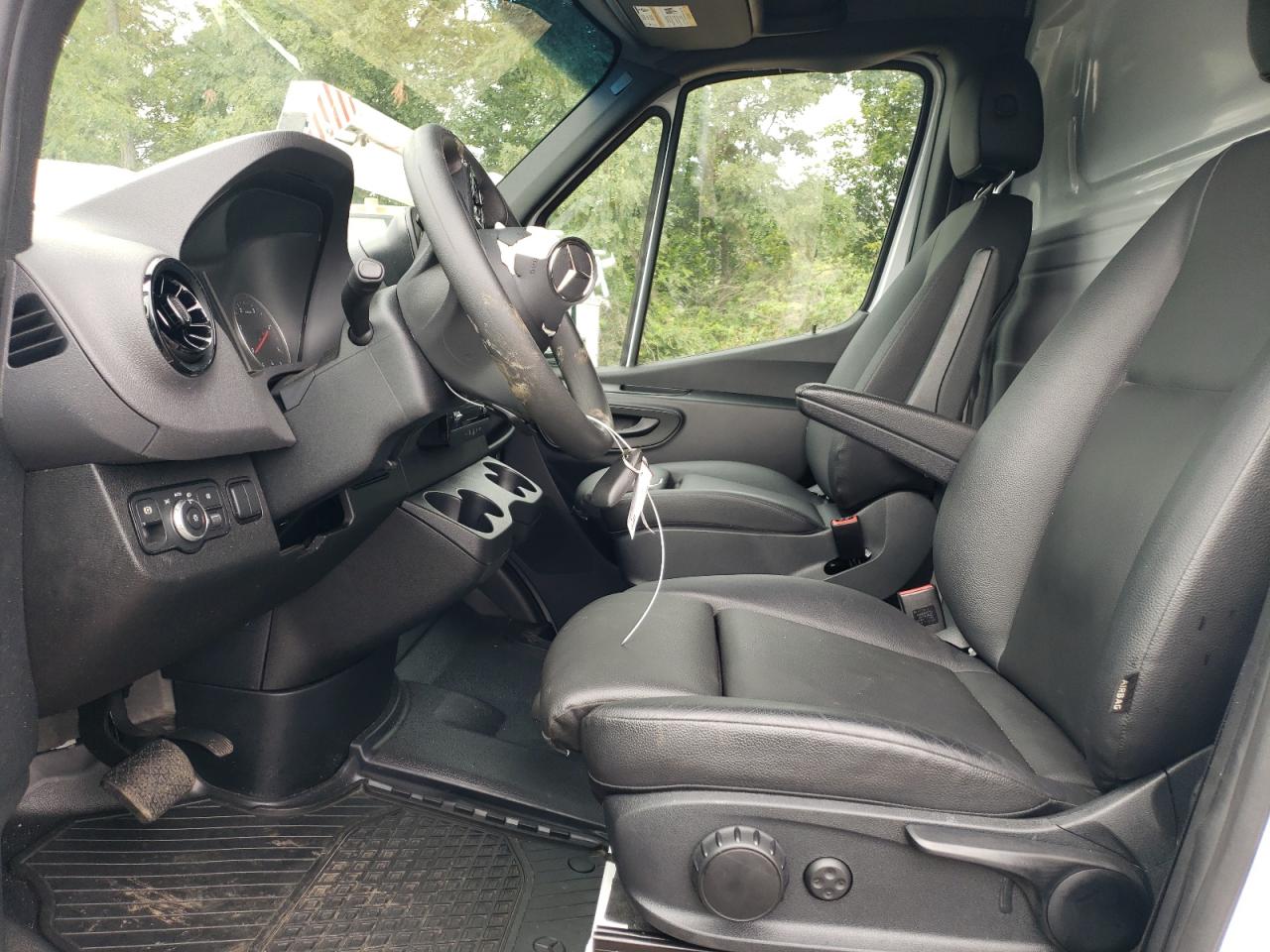 MERCEDES-BENZ SPRINTER 2500